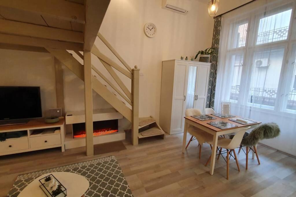 A Nice Apartment In The Heart Of Budapest. Zewnętrze zdjęcie